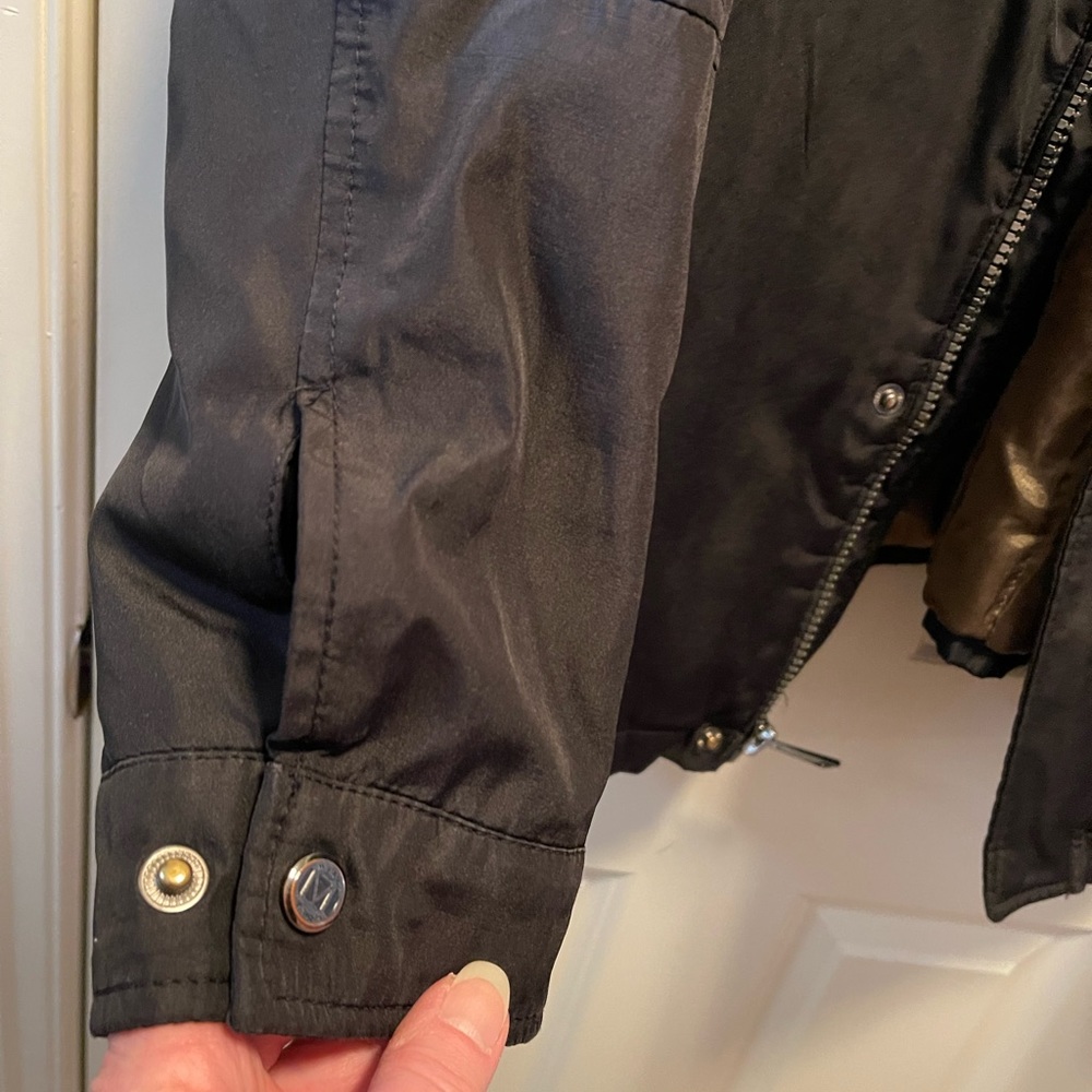 Black jacket - Picture 6 of 9